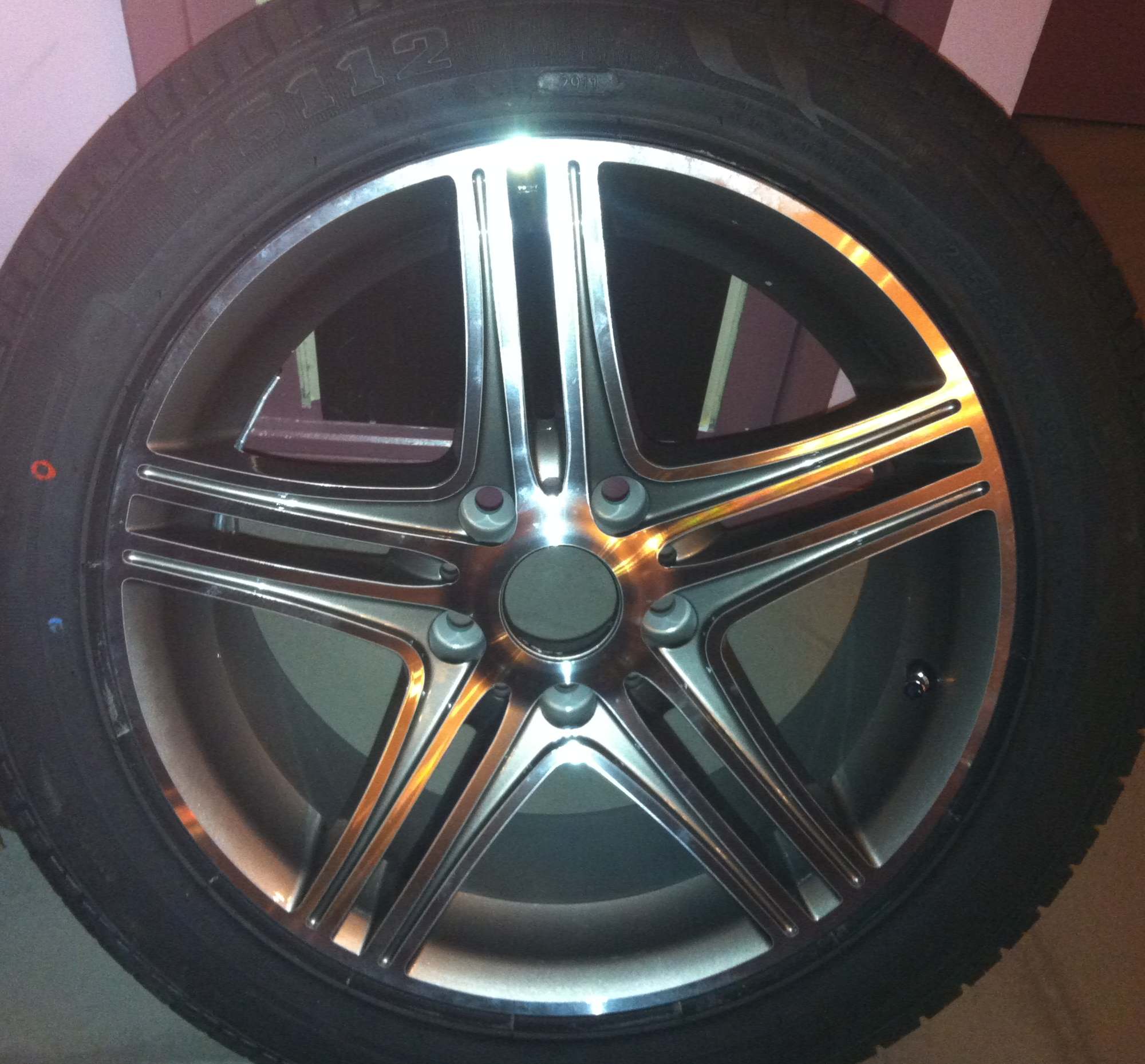 4 rotor GUN 18' 5x112.  Audi a4 année 20 8x18"