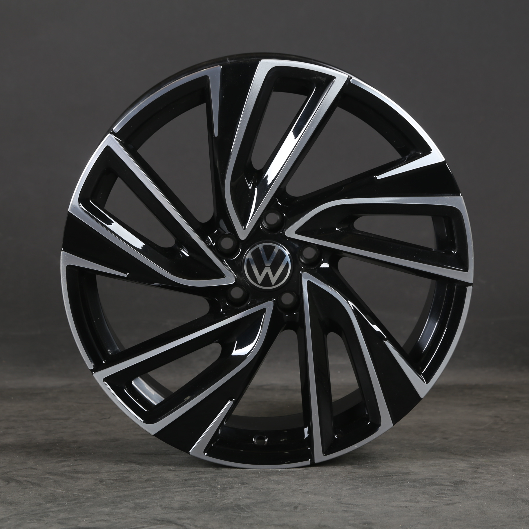 Jante neuve en 18’ 5/112 look ade sport vw pour golf 8x18"